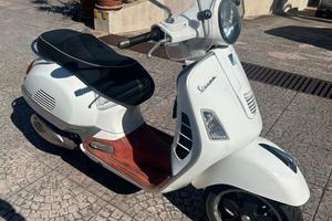 Vespa Gts 300 ie
