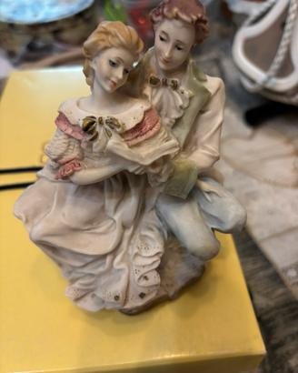 Statuina vintage innamorati Miriam