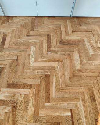 Stock Rovere massello grezzo spina italiana