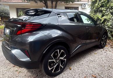 Toyota C-HR 1.8 Hybrid Trend (2021) - 60.100 km
