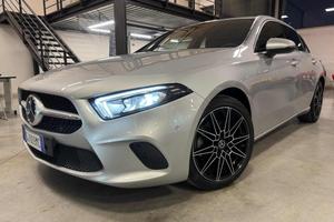 MERCEDES-BENZ A 200 d Sport