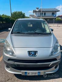 Peugeot 1007