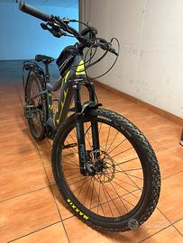 Mountainbike elettrica KTM Macina Fogo 272