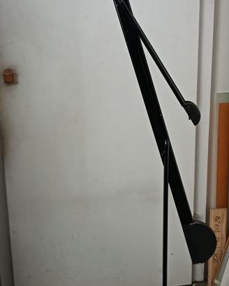 lampada alogena con sistema snodabile