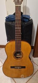 Chitarra classica Giannini + cover e cavalletto