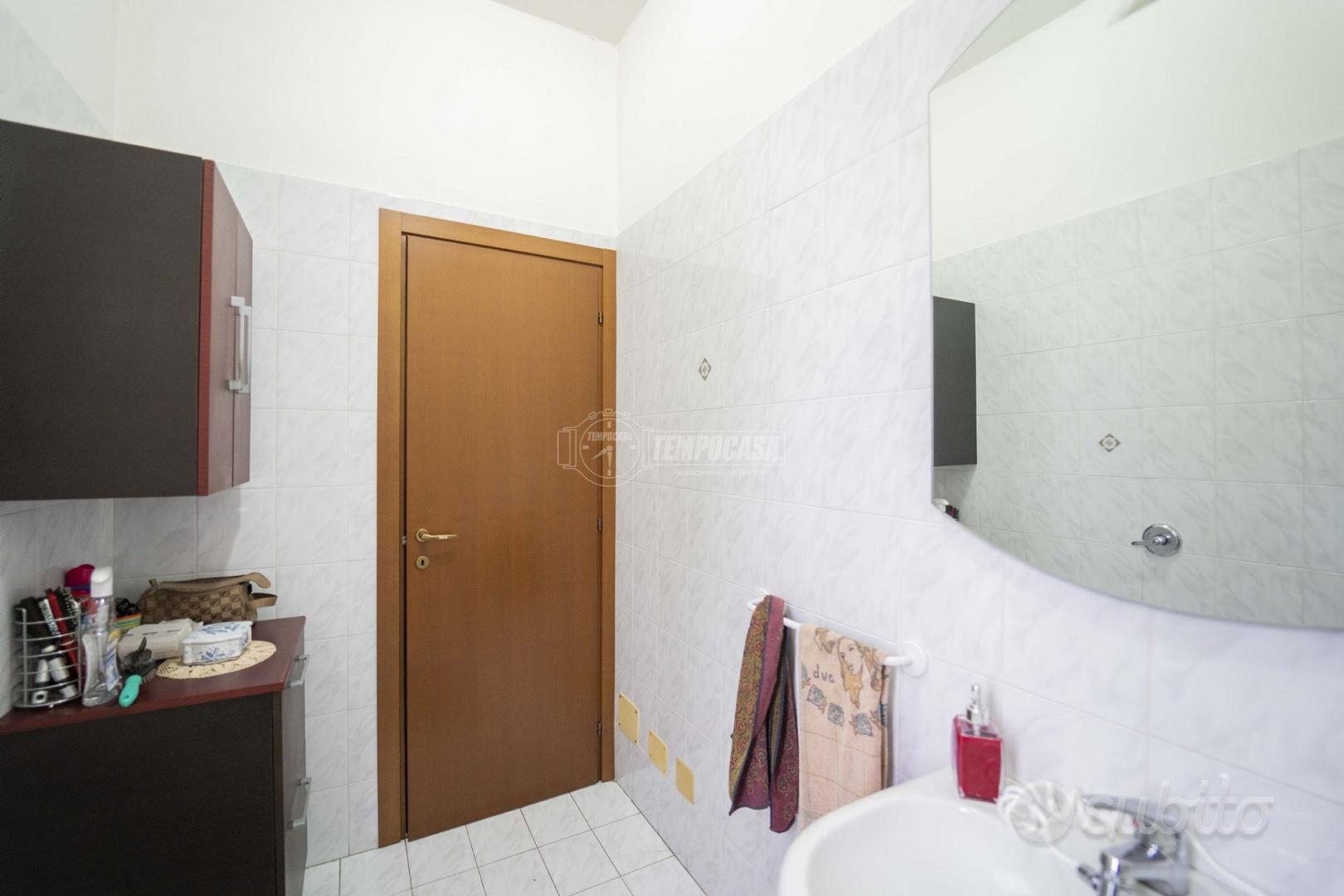 Casa – Castello d'Agogna - Altro