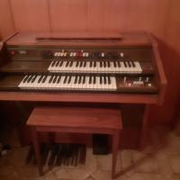 organo Farfisa vintage 