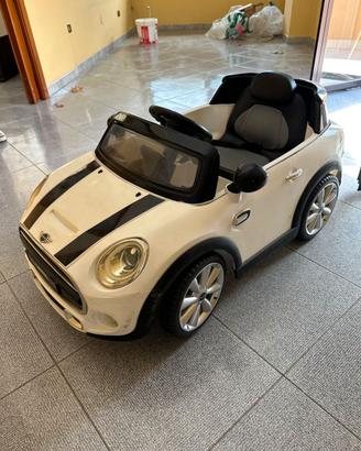 Auto elettrica 12V per bambini - Mini Cabrio