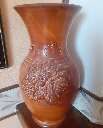vaso in terracotta smaltata lucida
