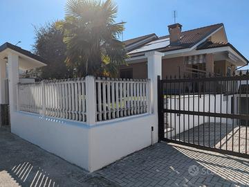 Villa libera su tre lati