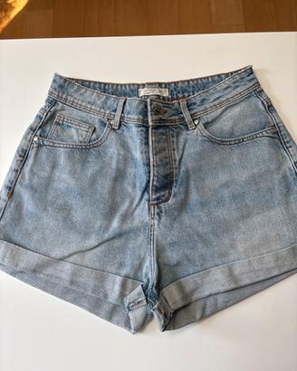 Pantalone corto