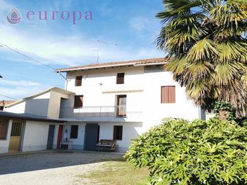 Casale vivibile con accessori