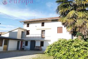Casale vivibile con accessori