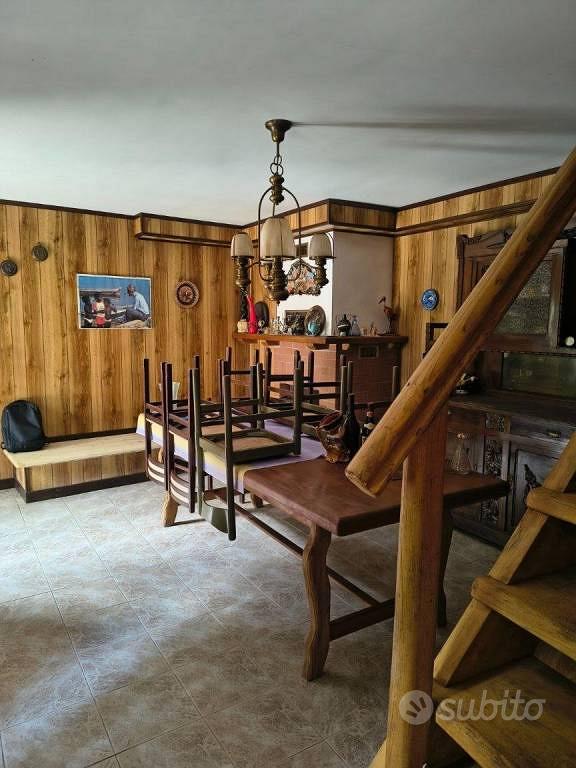 Rustico / Casale di 152 m² con 5 locali e box auto - Vista 4