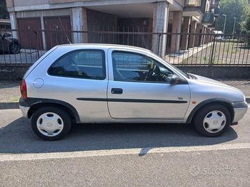 Opel corsa  1.2 benzina viva