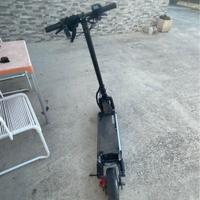 Mono pattino elettrico