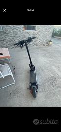 Mono pattino elettrico