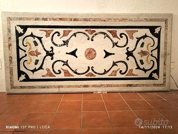 Paliotto in marmo intarsiato