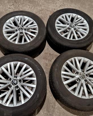 04 CERCHI e Gomme vw t-roc 16 pollici
