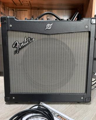 Amplificatore chitarra elettrica Fender Mustang II