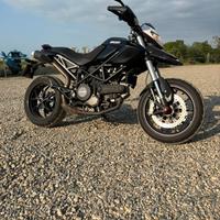 Ducati Hypermotard 796