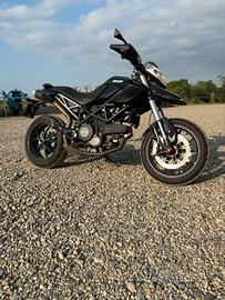 Ducati Hypermotard 796