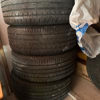 Cerchi e pneumatici estivi 195 55 R15 Ford Fiesta