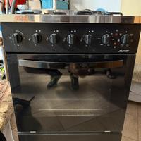Cucina a gas + forno elettrico