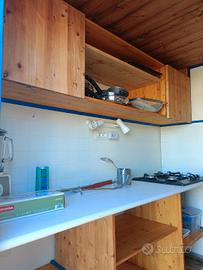 Cucinino in legno su ruote campeggio roulotte