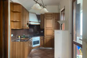 Appartamento arredato in villa con giardino