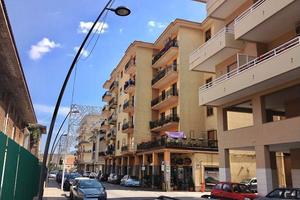 NEGOZIO di 32 mq ca. - LOCATO a EURO 350,00