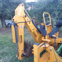 Retro escavatore Moris