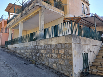 App.to al piano rialzato villetta bifamilia