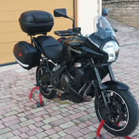 Kawasaki Versys 650 - completa di borse