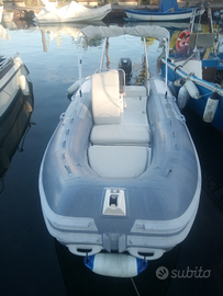 Sacs 4.90 con Suzuki df40