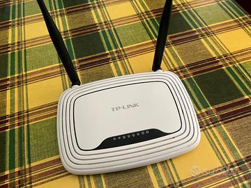 routerTP-Link TL-WR841N Router Wi-Fi N300Mbps