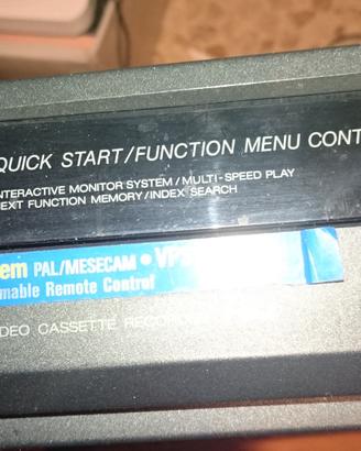 Videoregistratore AKAI con telecomando