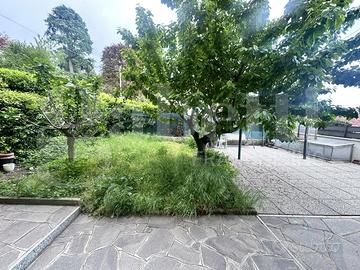 Appartamento Erba [Cod. rif 3209438VRG]
