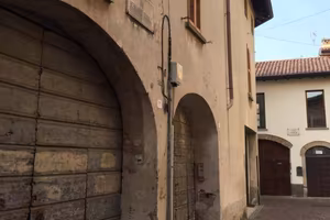 Immobile in asta di 1335 m² con 1 locale a Trevigl