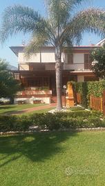 Villa a 100 metri dal mare