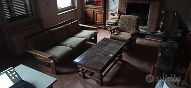 Divano (3 posti + poltrona in legno massello