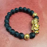 Bracciale Con Drago Dorato E Pietre Nere Con Scrit