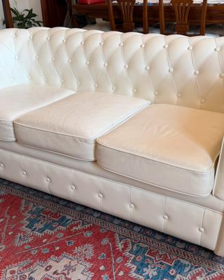 Divano 3 posti Stile Chesterfield