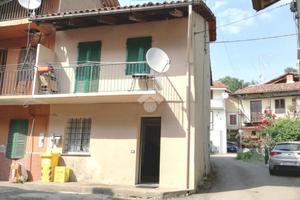 CASA SEMINDIPENDENTE A VIVERONE