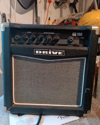 AMPLIFICATORE PER STRUMENTI MUSICALI