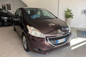 Peugeot 208 1.4 HDi 68 CV 5 porte Allure
