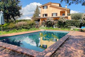 VILLA SINGOLA A VALMONTONE