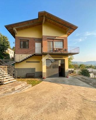 VILLA SINGOLA A NEVIANO DEGLI ARDUINI