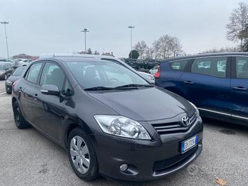 TOYOTA Auris 1.4 D-4D 5 porte