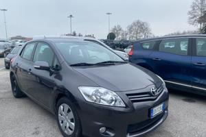 TOYOTA Auris 1.4 D-4D 5 porte